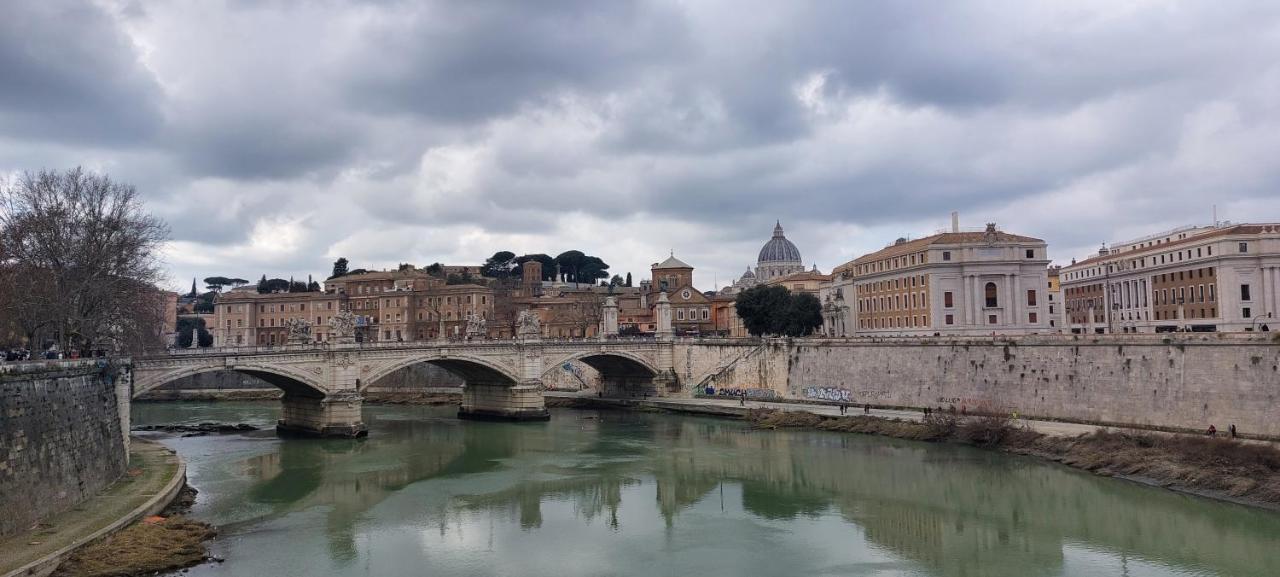 Pantofola Del Papa Luxury At Vatican Apartment Rome Luaran gambar